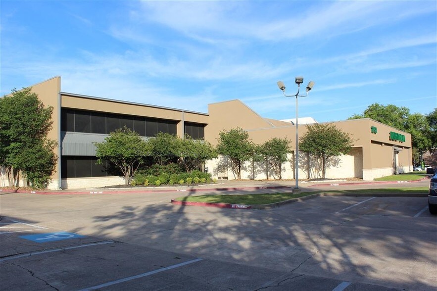 More Photos Of 1701 Southwest Pky, College Station Office For Lease