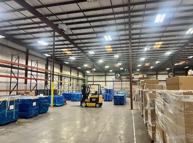 More Photos Of 2299 Ridge Rd, Greenville Warehouse For Lease