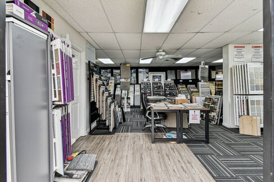 More Photos Of 1220 N Ronald Reagan Blvd, Longwood Freestanding For Sale