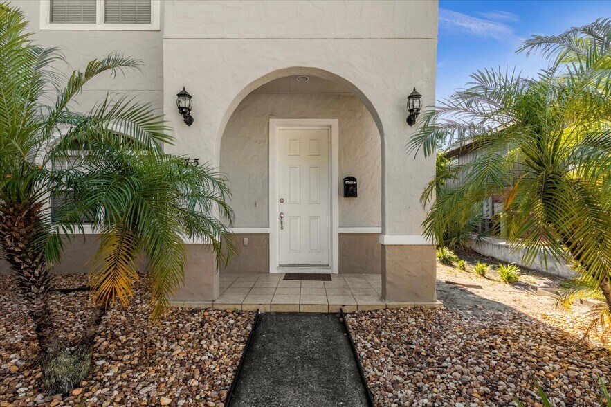 More Photos Of 875 Miles Ave, Winter Park Apartments For Sale