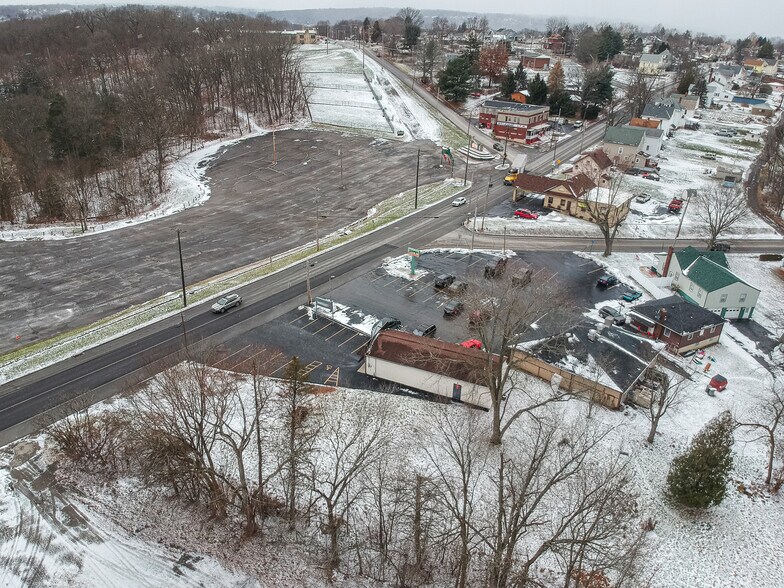 More Photos Of 1909 E Washington St, New Castle Freestanding For Sale