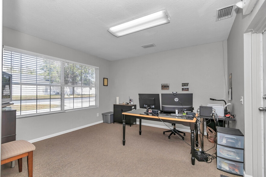 More Photos Of 7365 SW 38th St, Ocala Warehouse For Lease