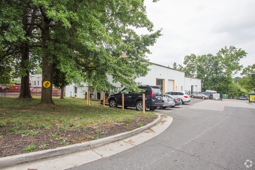 More Photos Of 7900 Hill Park Ct, Lorton Unknown For Lease