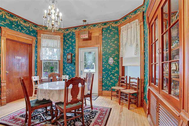 More Photos Of 910 River Rd, Wisconsin Dells Hotel For Sale