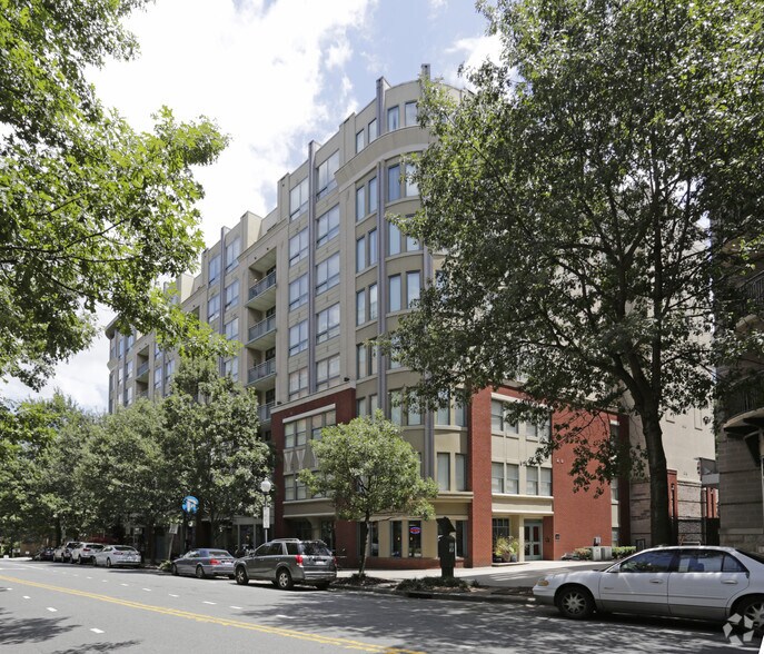 More Photos Of 120 N Cedar St, Charlotte Apartments For Lease