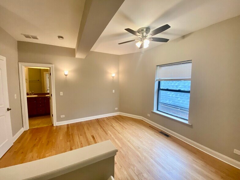 More Photos Of 6557 S Minerva Ave, Chicago Apartments For Sale