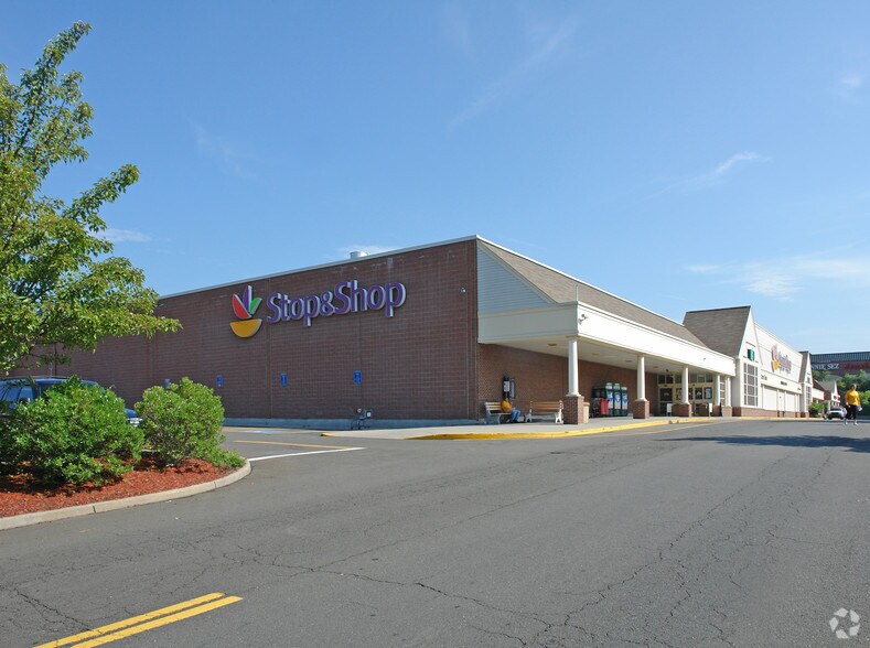 Primary Photo Of 2425 Palmer Ave, New Rochelle Unknown For Lease