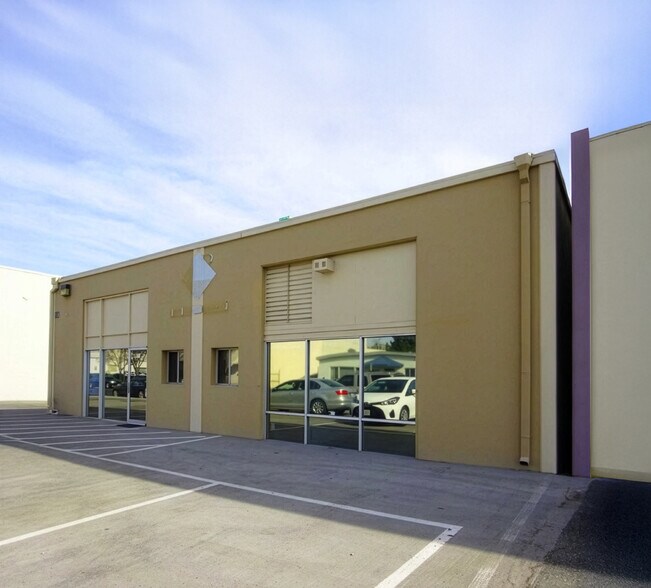 Primary Photo Of 916 Commercial St, Palo Alto Warehouse For Lease