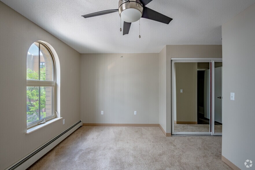 More Photos Of 234 W Main St, Waukesha Apartments For Lease