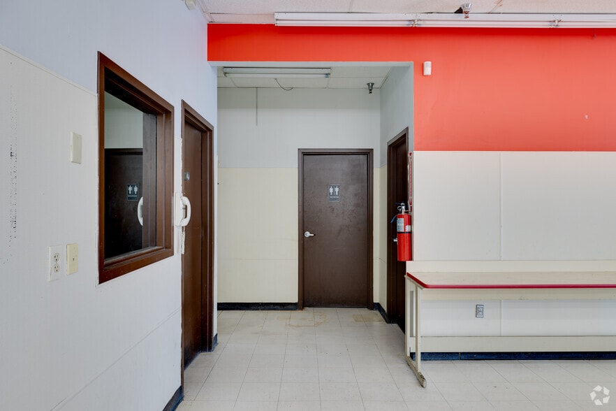 More Photos Of 5610 Lancaster Ave, Philadelphia Storefront For Lease