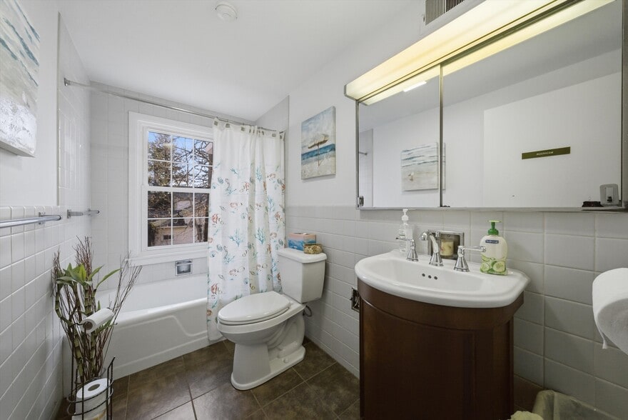 More Photos Of 3624 216th St, Matteson Flex For Sale