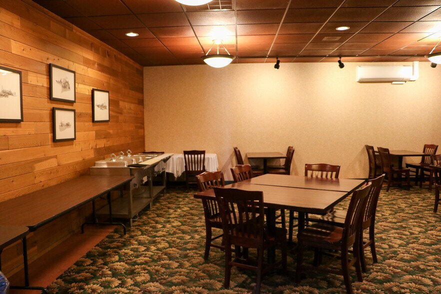 More Photos Of 710 S Columbia Ave, Connell Restaurant For Sale