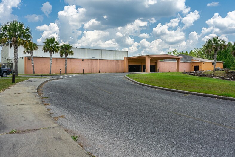 More Photos Of 6986 US Highway 129 S, Jasper Distribution For Lease