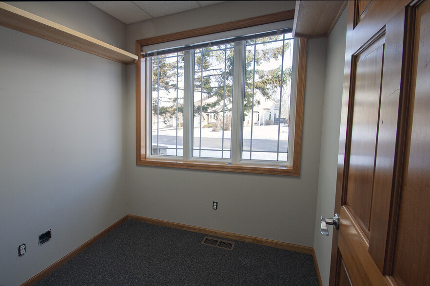 More Photos Of 4601 Weston Woods Way, White Bear Township Office For Lease