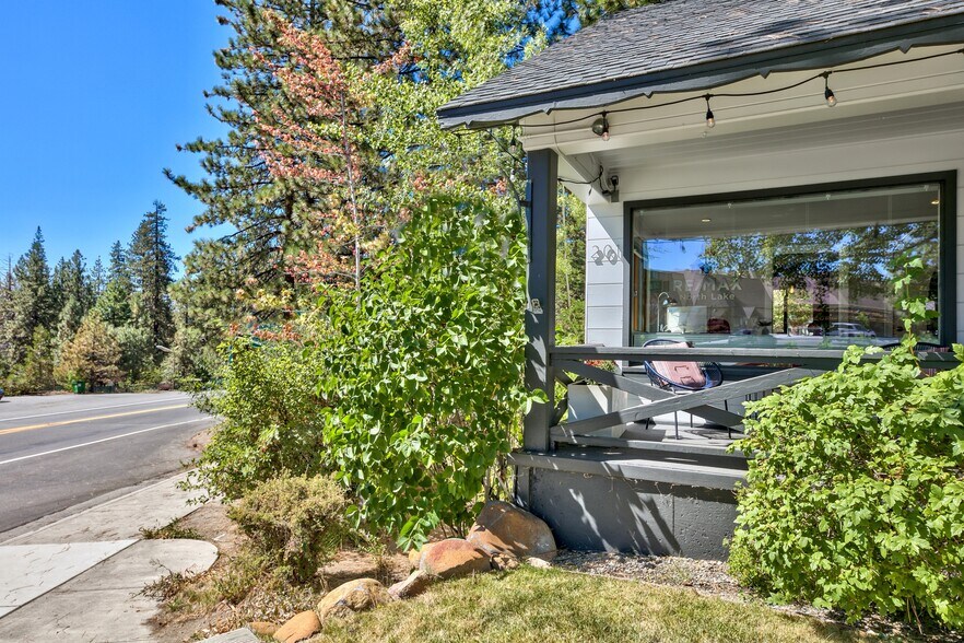 More Photos Of 201 State Line Rd, Kings Beach Office For Sale