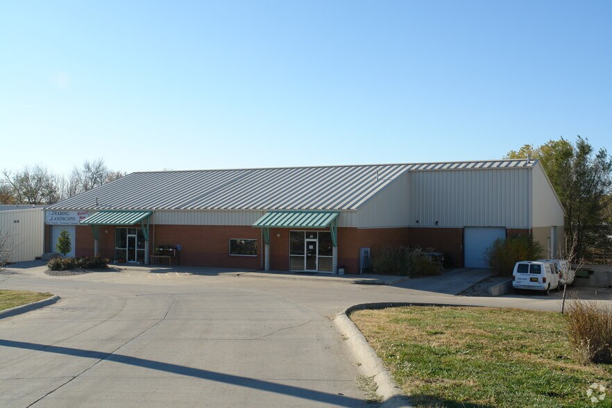 More Photos Of 601 Van Dorn St, Lincoln Warehouse For Lease