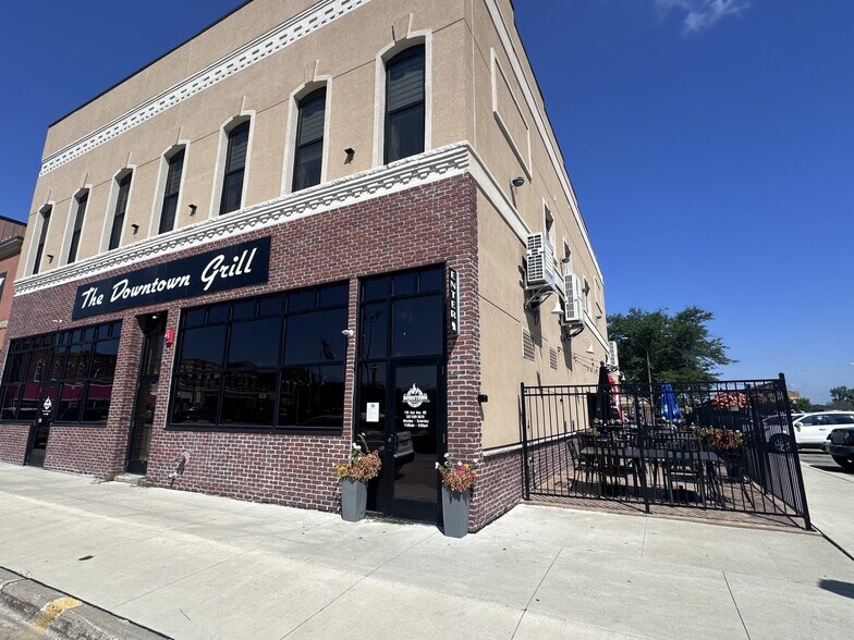 Primary Photo Of 119 2nd Ave NE, Austin Storefront For Lease