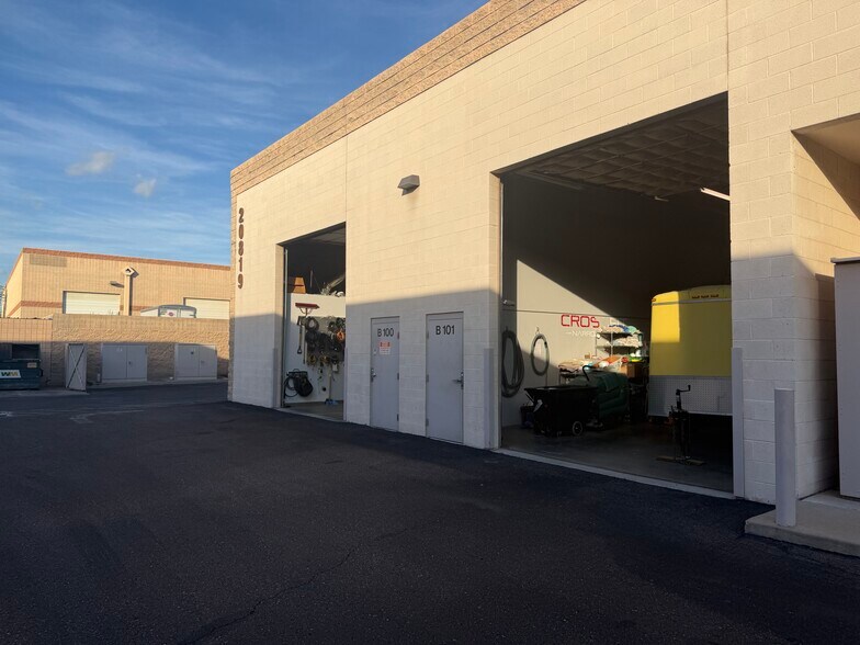More Photos Of 20819 N 25th Pl, Phoenix Warehouse For Sale