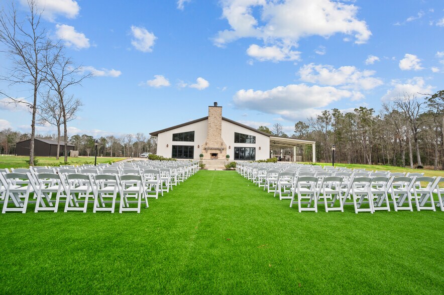 More Photos Of 6644 TX-61, Anahuac Theater Concert Hall For Sale