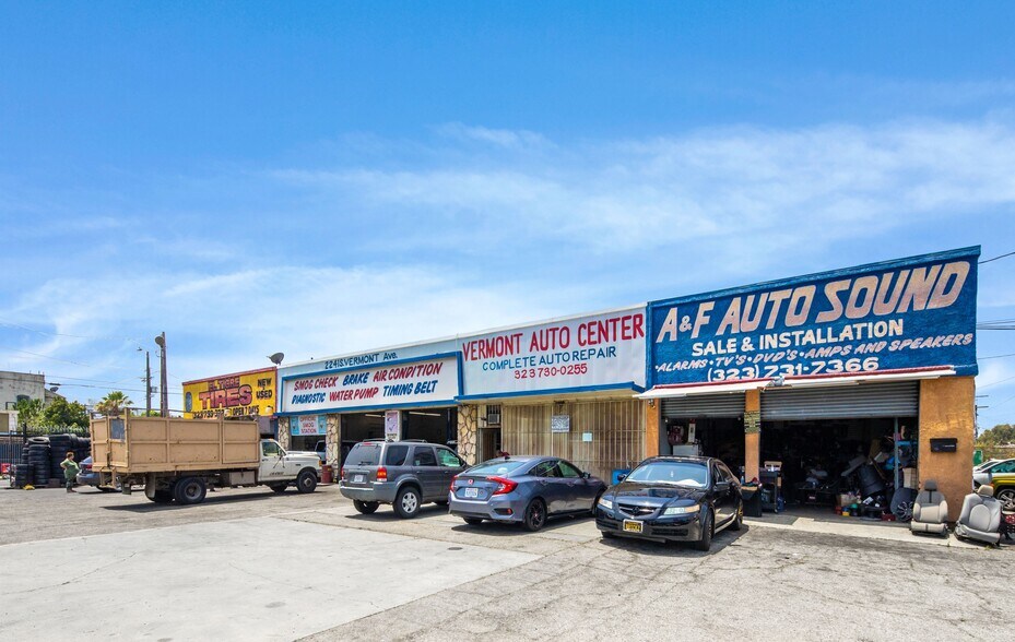 More Photos Of 2241 S Vermont Ave, Los Angeles General Retail For Sale