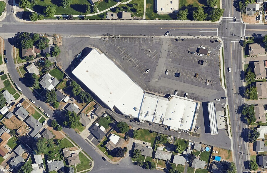 Primary Photo Of 4429-4507 W Wellesley Ave, Spokane Freestanding For Lease