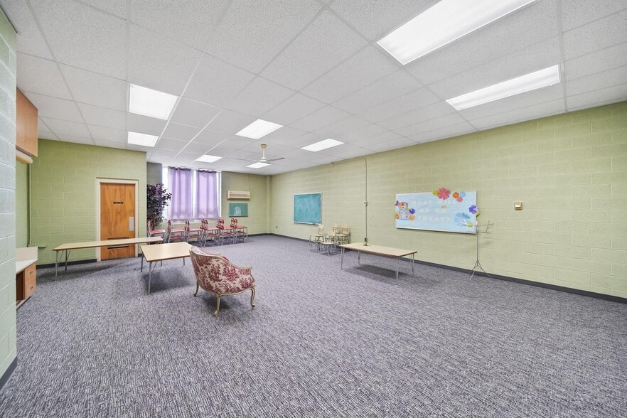 More Photos Of 201 S Jackson St, Jackson Specialty For Sale