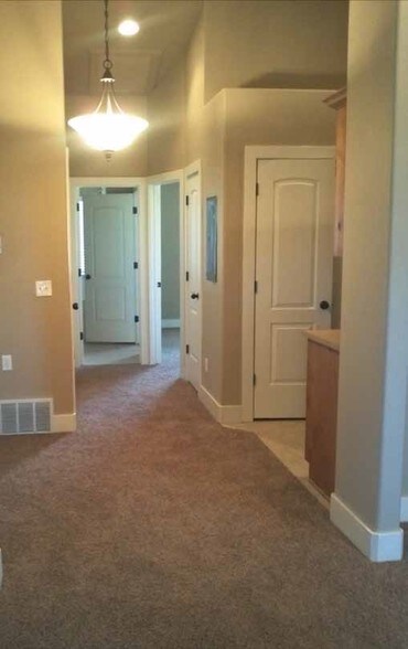 More Photos Of 233 Crescent View Ln, Tooele Apartments For Sale