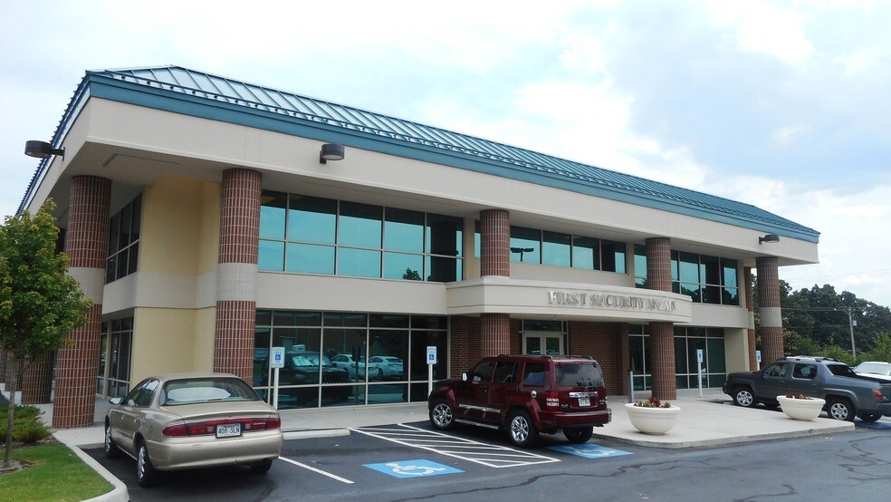 More Photos Of 2504 Mccain Blvd, North Little Rock Office For Lease