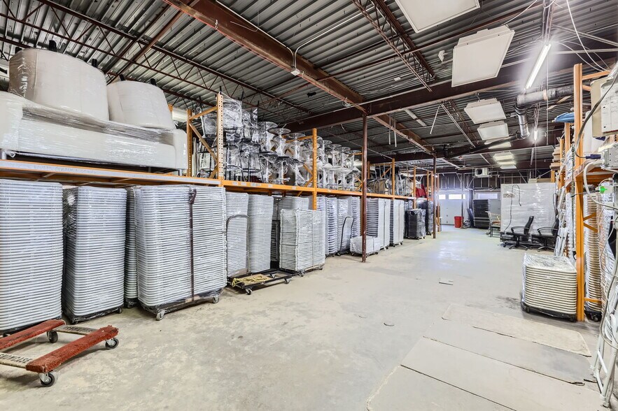 More Photos Of 5932-5934 McIntyre St, Golden Light Manufacturing For Sale