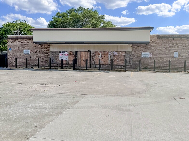 More Photos Of 938 W Colonial Dr, Orlando Freestanding For Lease