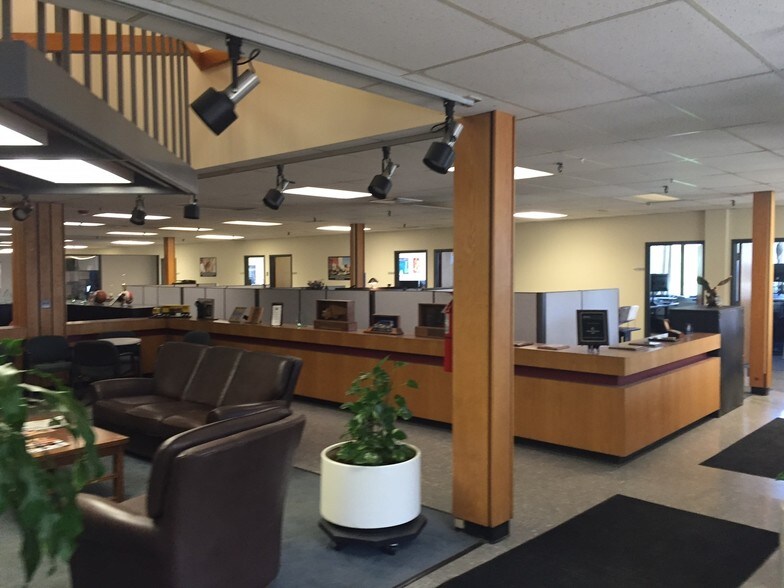 More Photos Of 7 Rand Rd, Portland Warehouse For Lease