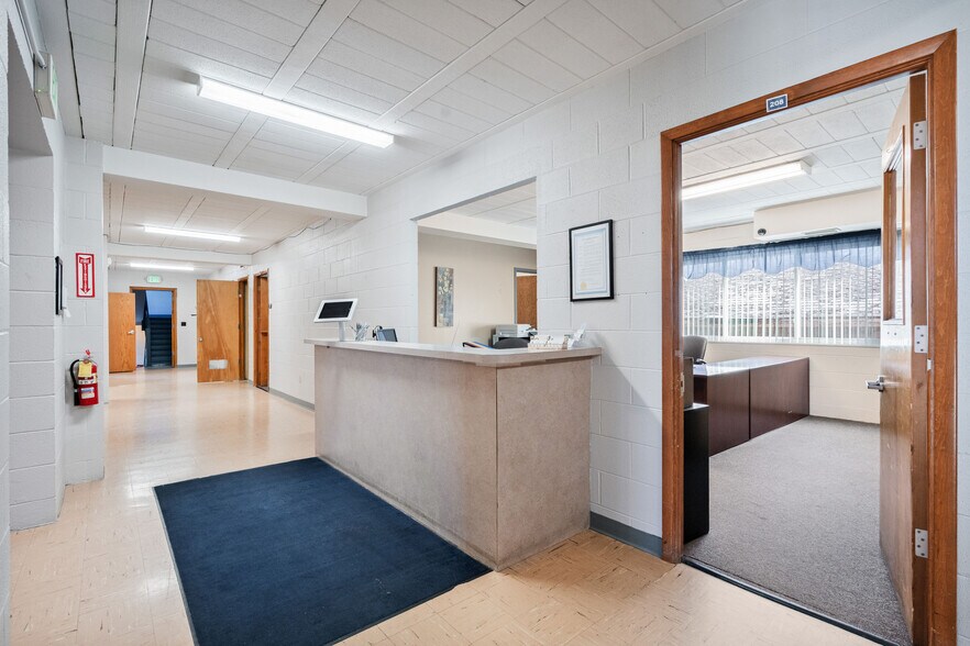 More Photos Of 618 S Main St, Kokomo Specialty For Sale