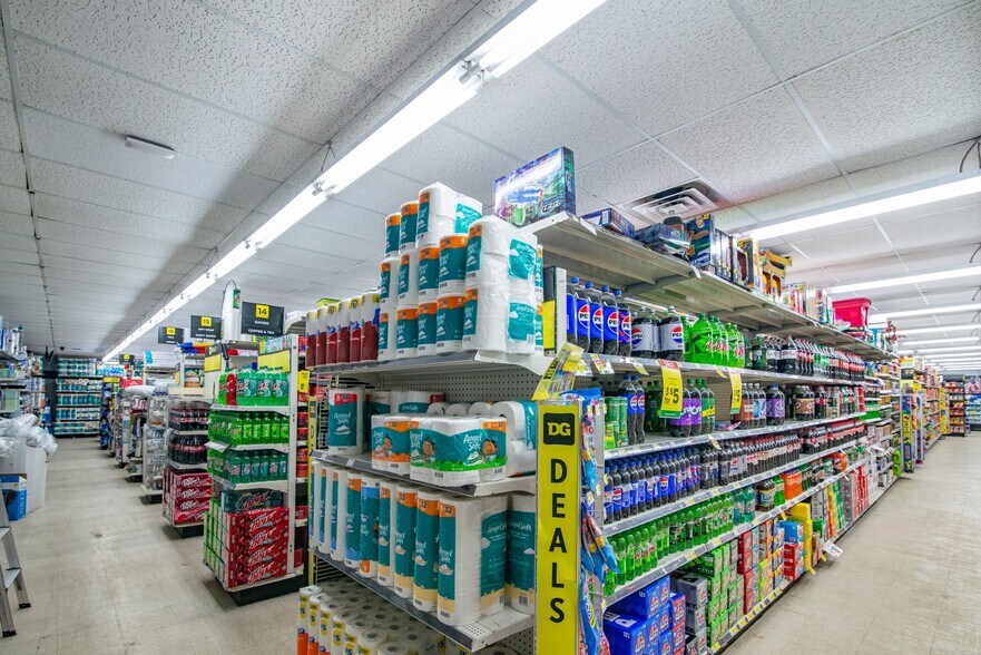 More Photos Of 1215 Main St, Munfordville Freestanding For Sale