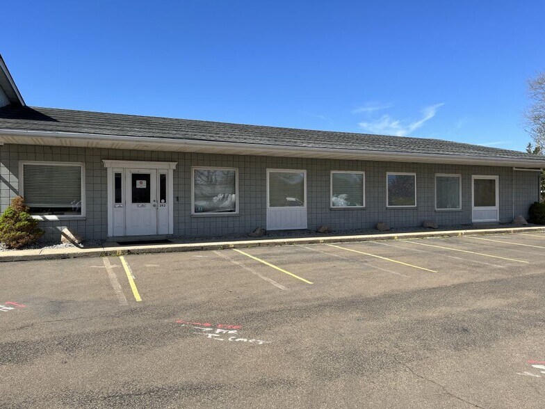 More Photos Of 393 Soundview Rd, Guilford Warehouse For Lease