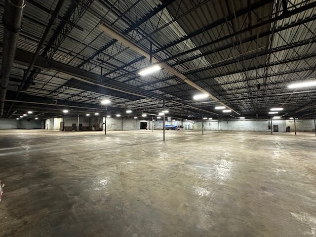 Primary Photo Of 1347 Hwy 411 N, Etowah Manufacturing For Lease