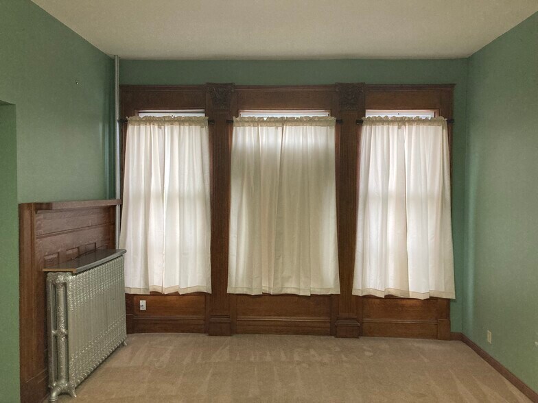 More Photos Of 117 W 3rd St, Duluth Apartments For Sale