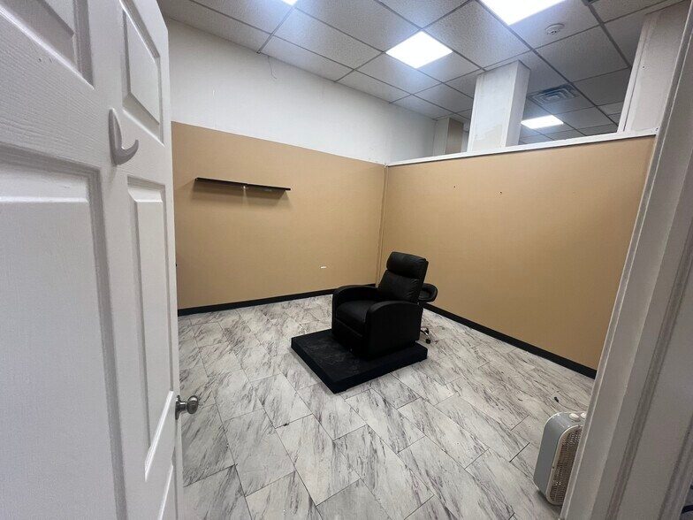 More Photos Of Boulder Hill Pass @ Rt 25, Montgomery Unknown For Lease