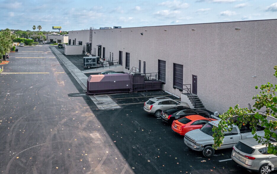 More Photos Of 600-636 SW 12th Ave, Deerfield Beach Light Manufacturing For Lease