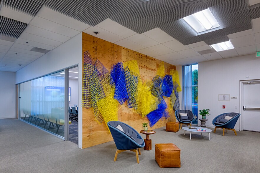 More Photos Of 1215 Bordeaux Dr, Sunnyvale Light Manufacturing For Lease