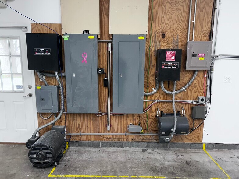 More Photos Of 6008 Fair Oaks Dr, Frederick Flex For Lease