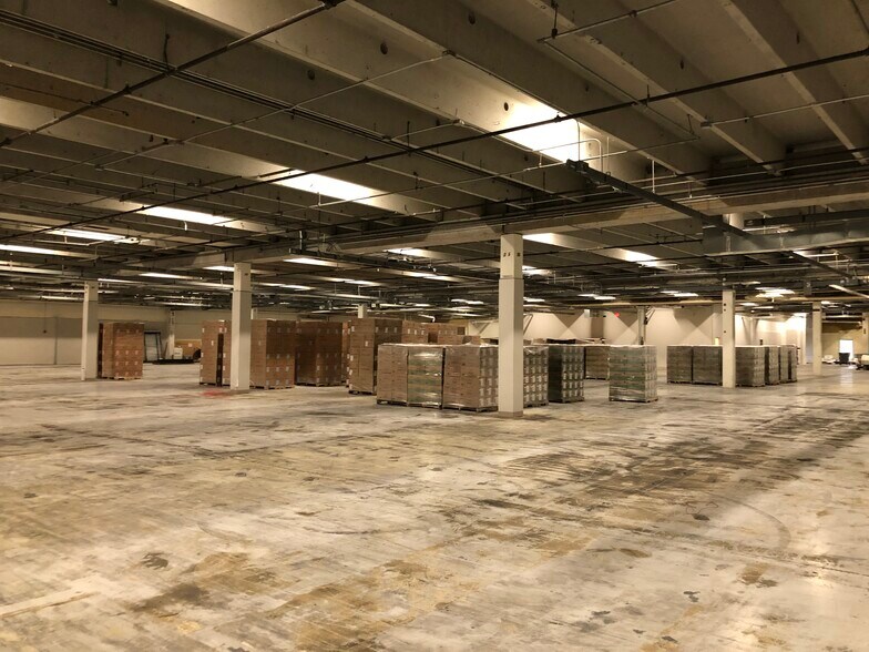 More Photos Of 188 Brooke Rd, Winchester Warehouse For Lease