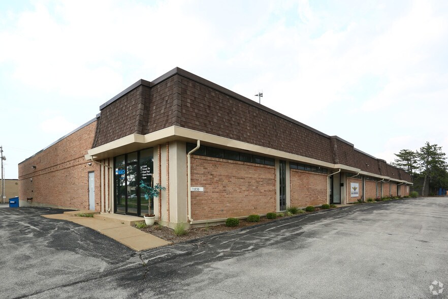 Primary Photo Of 11831-11839 Westline Industrial Dr, Maryland Heights Warehouse For Lease