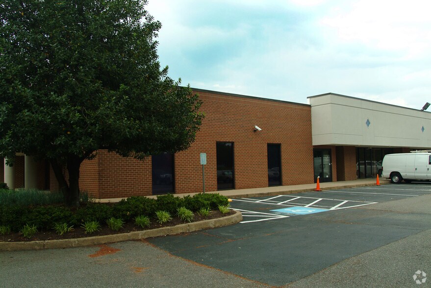 More Photos Of 3955-3979 Deep Rock Rd, Richmond Light Distribution For Lease