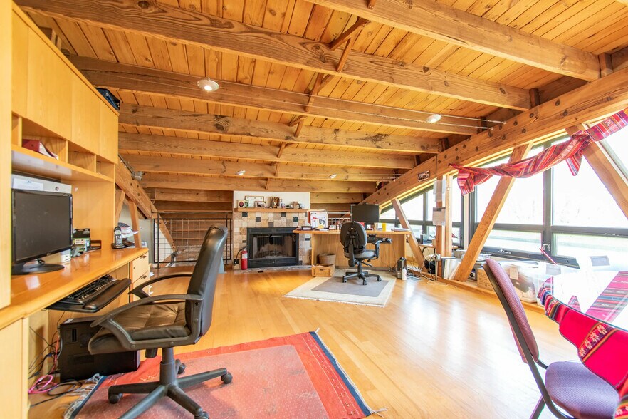 More Photos Of 1703 Darrow Ave, Evanston Office Residential For Lease