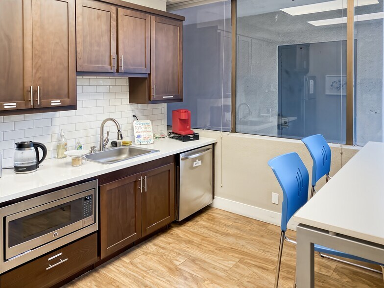 More Photos Of 5701 Sunrise Blvd, Citrus Heights Coworking Space