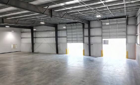 More Photos Of 2323 S Houston Ave, Humble Manufacturing For Sale