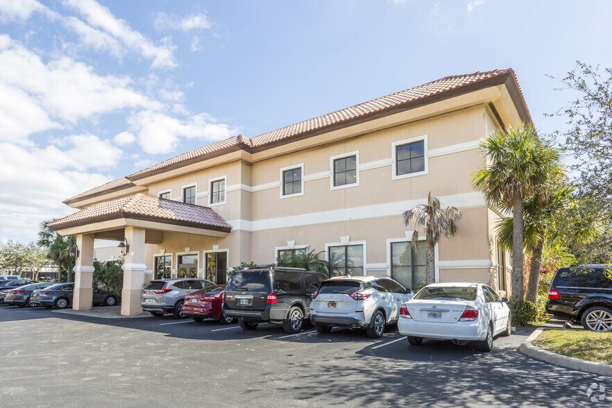 27911 Crown Lake Blvd, Bonita Springs, FL 34135 Medical Office For