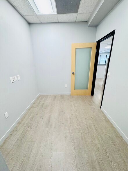More Photos Of 588-590 Washington Blvd, Marina Del Rey Freestanding For Lease