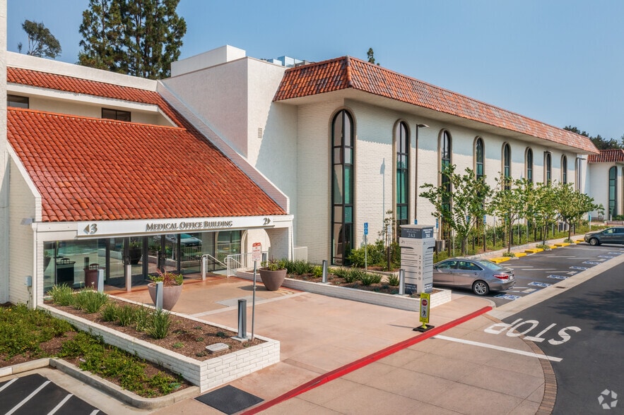 Primary Photo Of 27800 Medical Center Rd, Mission Viejo Medical For Lease