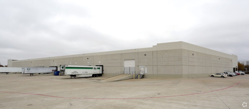 More Photos Of 2880 113th St, Grand Prairie Industrial For Sale